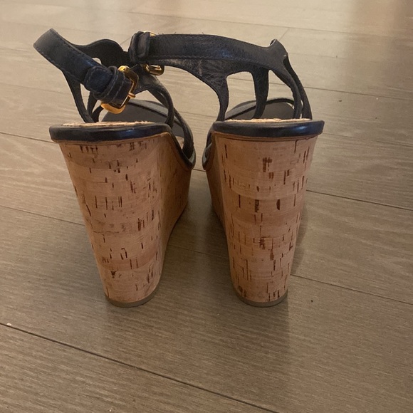 Prada navy blue heels size 39 / size 8 - Picture 5 of 9